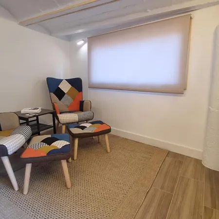 1876 アパート リヴィア